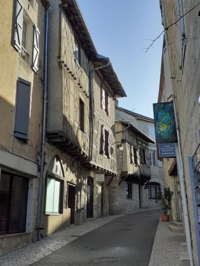 L'Edredon De Josephine Apartment Montcuq Luaran gambar